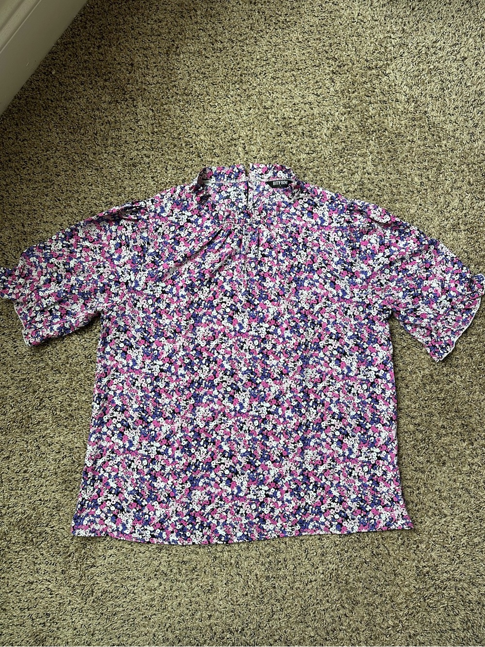 Floral Short-Sleeve Blouse in Pink and Purple